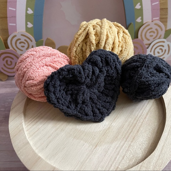 Heart Reusable Makeup Remover Face Scrubbies - Picture 6 of 6